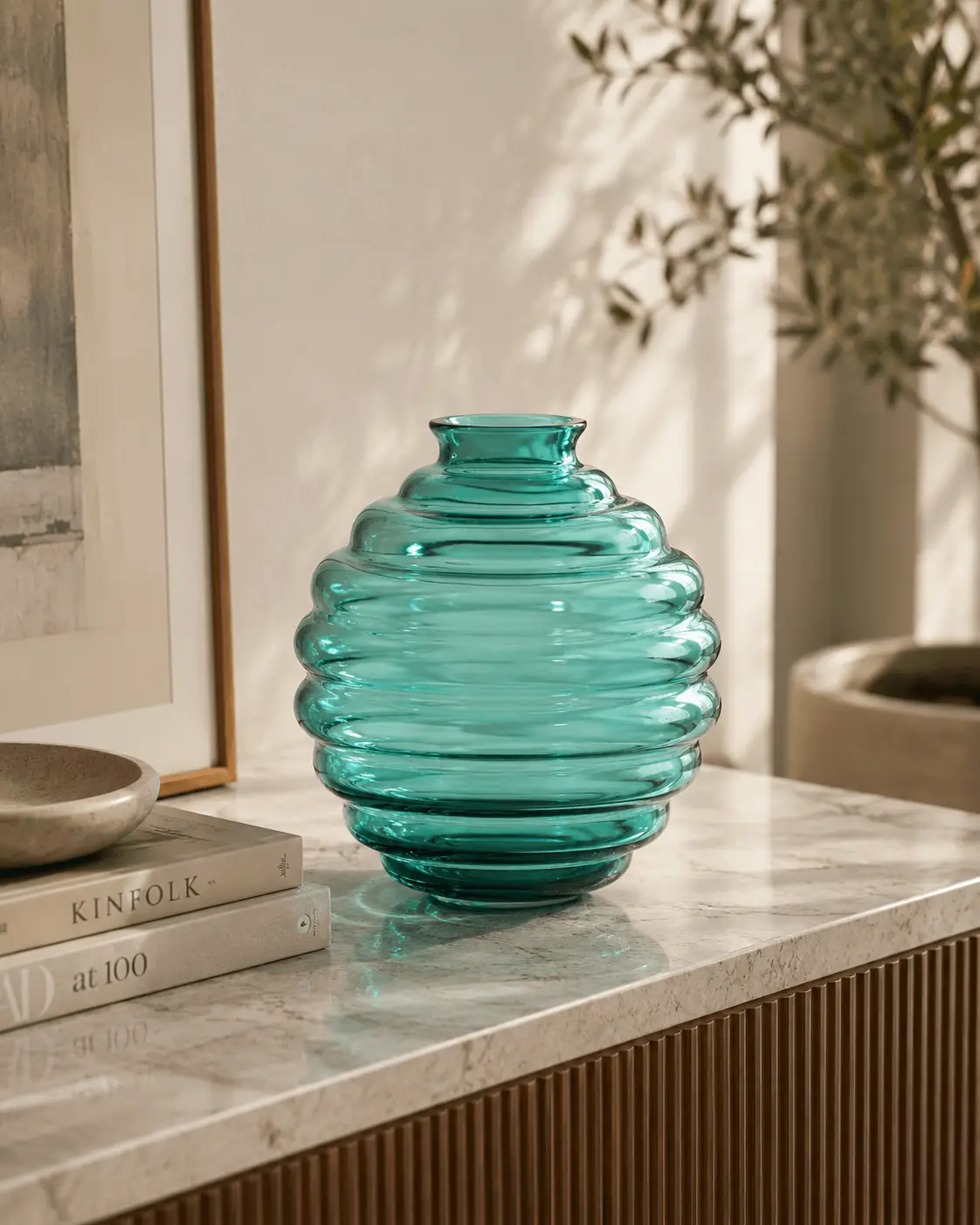 ANGIE HOMES Hue Beehive Glass Vase